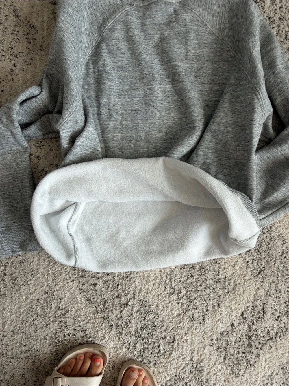 Men's Fabletics Heather Gray Crewneck Sweatshirt Size Large Excellent Condition